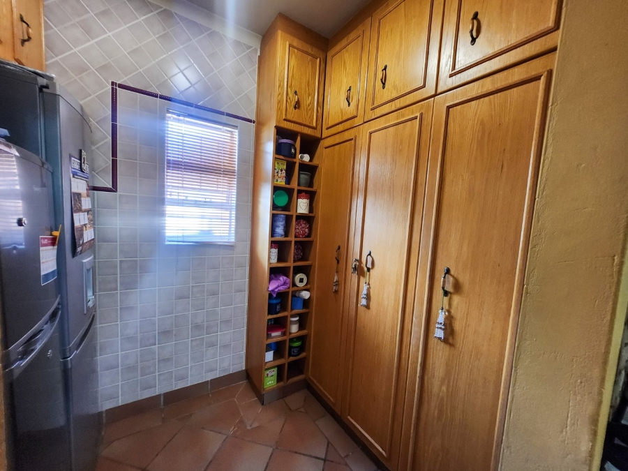 4 Bedroom Property for Sale in Flamwood North West